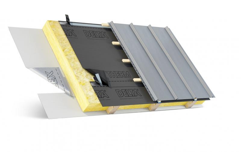 Membrana impermeabile altamente traspirante di protezione, per coperture metalliche ventilate o come strato protettivo sotto pannelli solari o fotovoltaici.